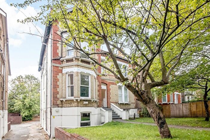 2 Bedroom Flat For Sale In Christchurch Road London, SW2