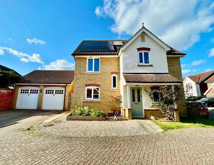 4 Bedroom Detached House For Sale In Sage Close, Biggleswade, SG18