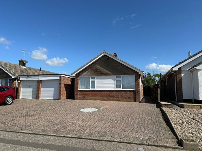 3 Bedroom Bungalow For Sale In Danescourt Avenue, Stowmarket, IP14