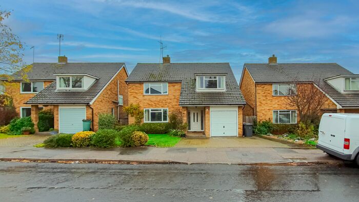 4 Bedroom House To Rent In Watermill Lane, Hertford, SG14