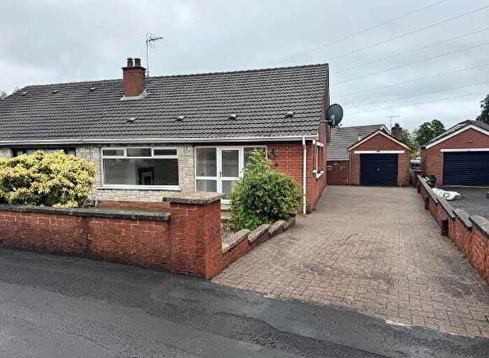 3 Bedroom Semi-Detached House For Sale In Prospect Gardens, Carrickfergus, BT38