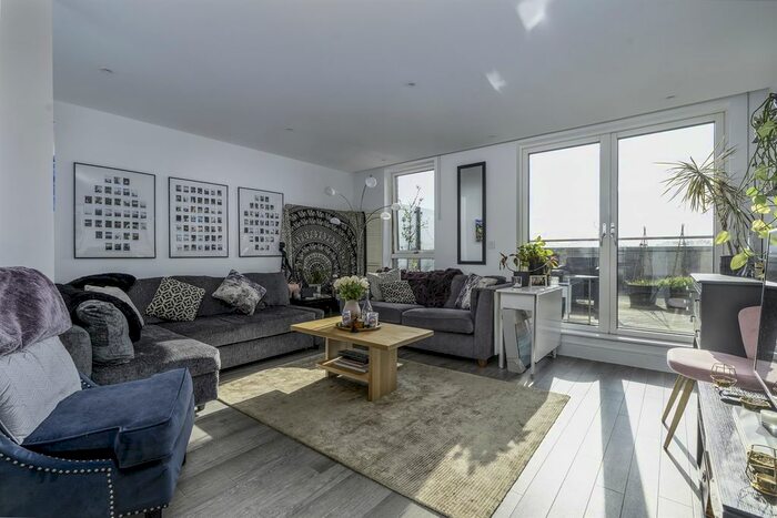 2 Bedroom Flat For Sale In Gaumont Place, Streatham Hill, London, SW2