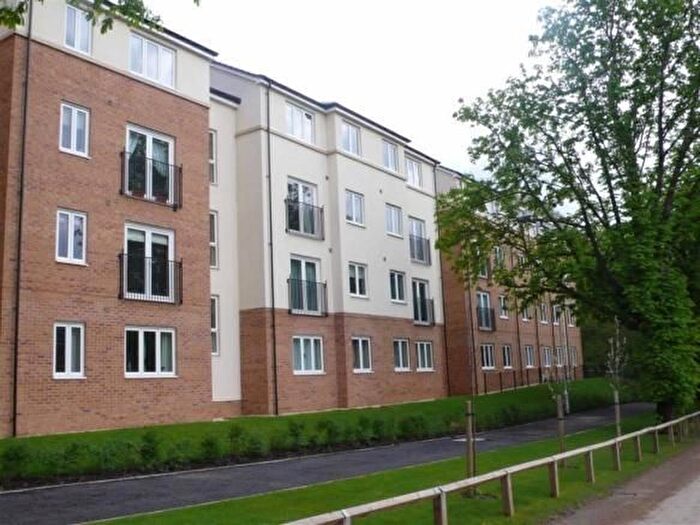 2 Bedroom Flat To Rent In Holly Way, Killingbeck, Leeds, LS14