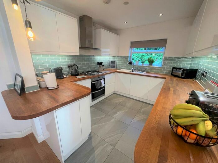 2 Bedroom Flat To Rent In Kildare, Sydney Road, Bath, BA2