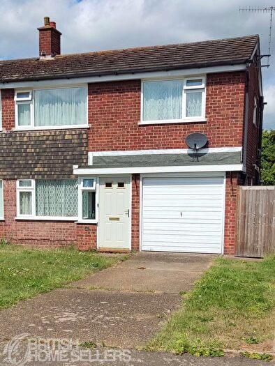 3 Bedroom Semi-Detached House For Sale In Leggatt Drive, Bramford, Ipswich, Suffolk, IP8