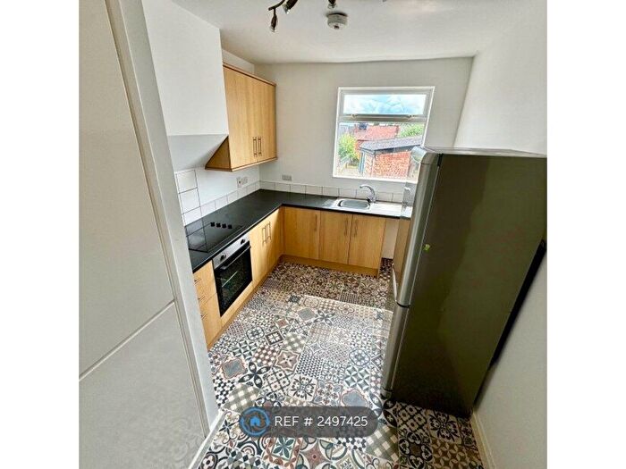 2 Bedroom Maisonette To Rent In Market Place, Heanor, DE75