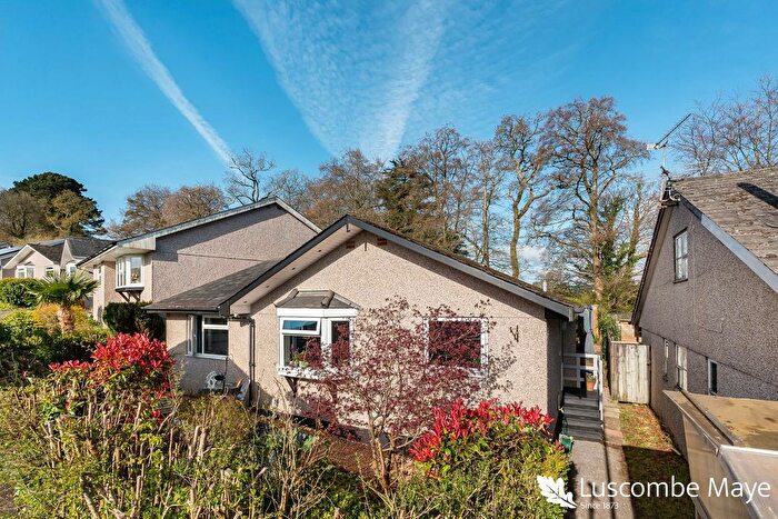3 Bedroom Bungalow For Sale In The Copse, Follaton, Totnes, TQ9