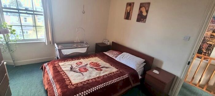 2 Bedroom Flat To Rent In B Kingston Road, South Wimbledon, London, SW19