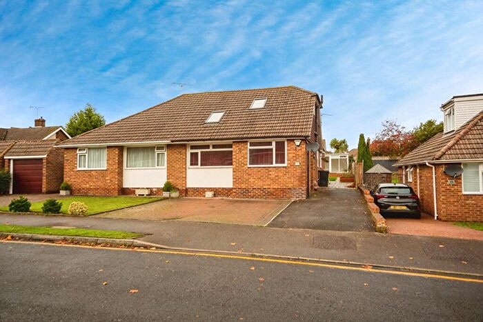 4 Bedroom Semi Detached House For Sale In Langham Grove, Maidstone, Kent, ME16