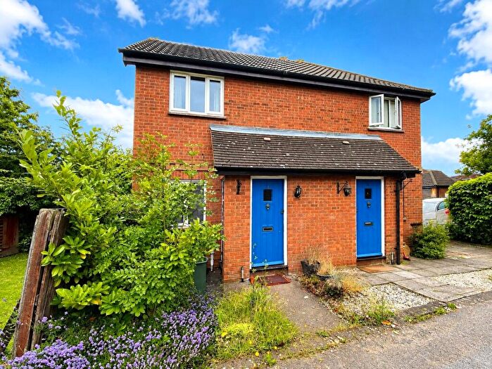 1 Bedroom Mews For Sale In Cusak Road, Chelmer Village, Chelmsford, Essex, CM2
