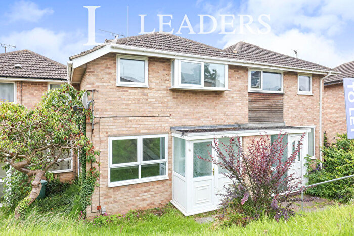 3 Bedroom House To Rent In Grasscroft, Northampton, Northamptonshire, NN2