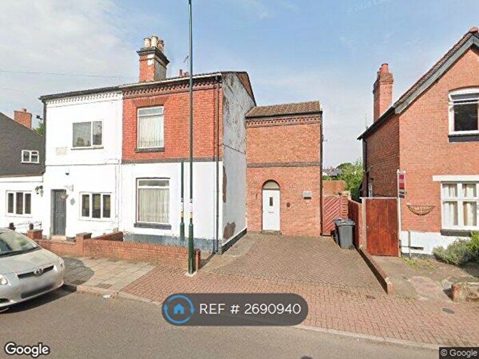 2 Bedroom Terraced House To Rent In Warwards Lane, Birmingham, B29