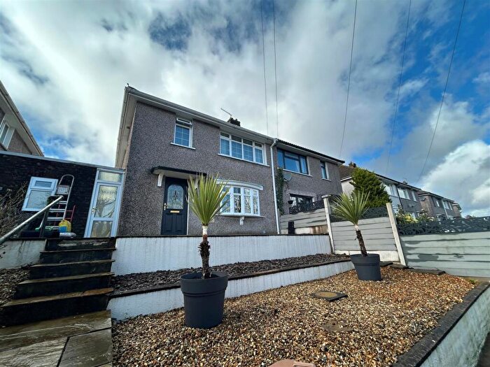2 Bedroom Semi-Detached House To Rent In Heol-Y-Waun, Pontlottyn, Bargoed, CF81