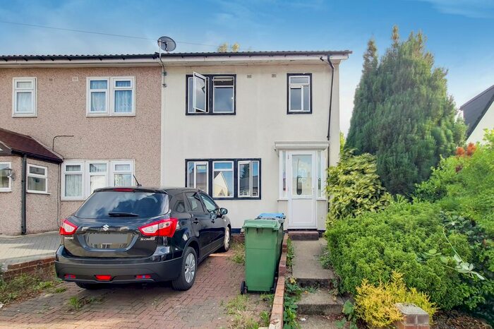 3 Bedroom Semi-Detached House To Rent In Holburne Road, Blackheath, SE3
