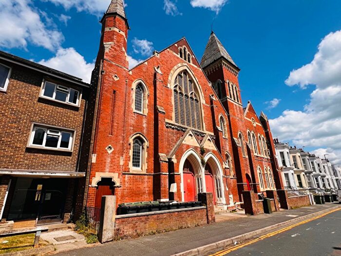 4 Bedroom Maisonette To Rent In Ceylon Place, Eastbourne, BN21
