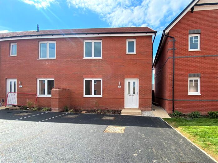 3 Bedroom End Of Terrace House To Rent In Claydon Street, Mickleover, Derbyshire, DE3