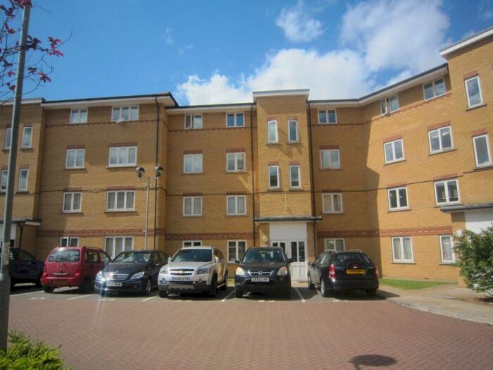 2 Bedroom Flat To Rent In Rushgrove Grove, SE18