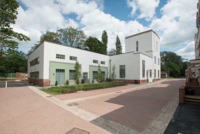 2 Bedroom Apartment For Sale In Leatherworks Way, Northampton, NN3