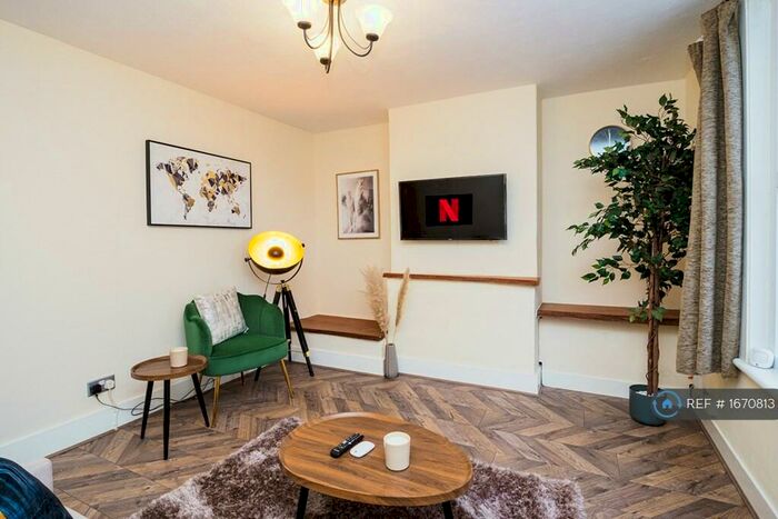 4 Bedroom End Of Terrace House To Rent In Hedley Street, Maidstone, ME14