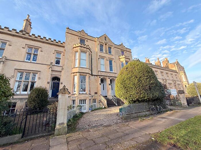 1 Bedroom Flat To Rent In Wellington Square, Cheltenham, GL50