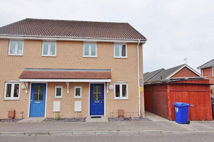 2 Bedroom Semi Detached House To Rent In Beaverbrook Road, Newmarket, CB8