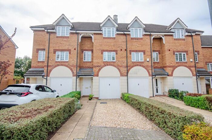 3 Bedroom Town House For Sale In Cave Close, Downend, Bristol, BS16