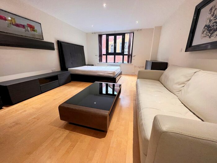 1 Bedroom Studio To Rent In Zenith Building, City Centre, Leicester, LE1