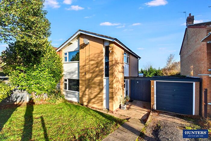 3 Bedroom Detached House For Sale In Shenley Road, Wigston, LE18