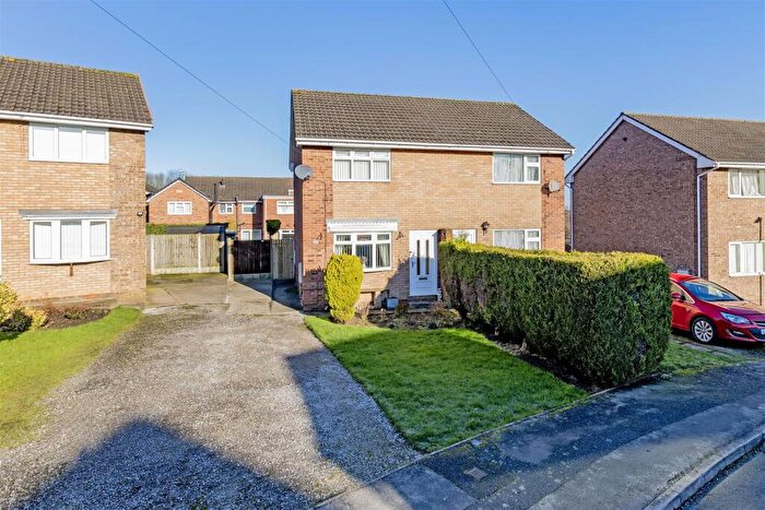2 Bedroom Semi Detached House For Sale In Steeping Close, Brimington, Chesterfield, S43