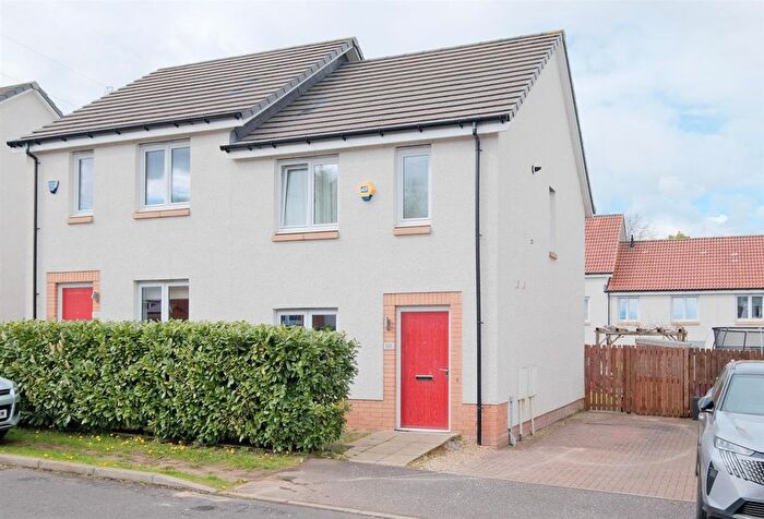 3 Bedroom Semi Detached House For Sale In Shott Drive, Blantyre, G72
