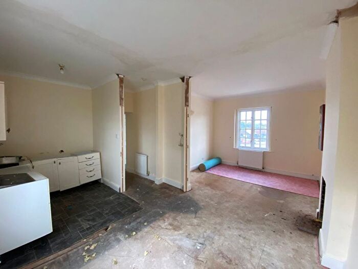 3 Bedroom Flat For Sale In Oak Apartment Sturmer Road, New England, Essex, CO9