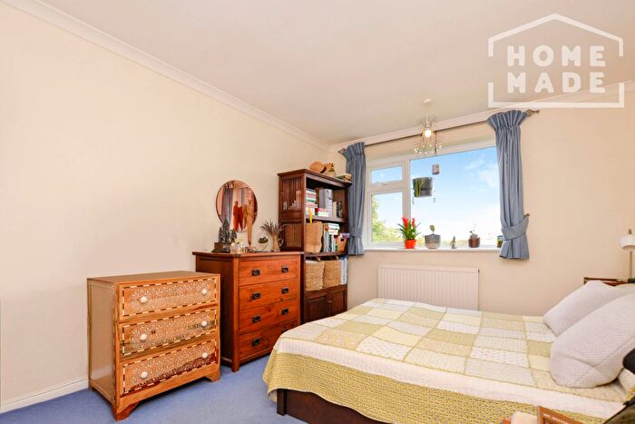 1 Bedroom Flat To Rent In Court Downs Road, Beckenham, BR3