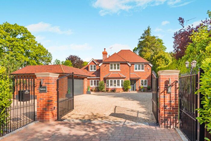 7 Bedroom Detached House For Sale In Highfields, Chiltern Hill, Chalfont St Peter, Buckinghamshire, SL9