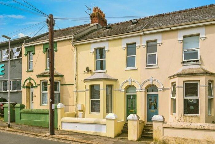 1 Bedroom Flat To Rent In Cattedown Road, Plymouth, PL4