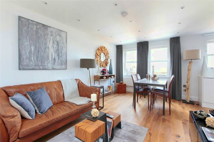 1 Bedroom Flat To Rent In Bloomsbury Place, Tonsley Heights, Wandsworth, London, SW18