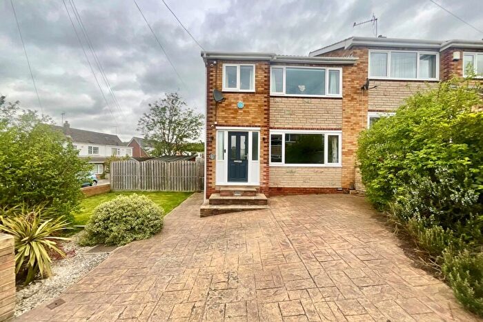 3 Bedroom Semi Detached House For Sale In Chestnut Road, Swallownest, Sheffield, Rotherham, S26