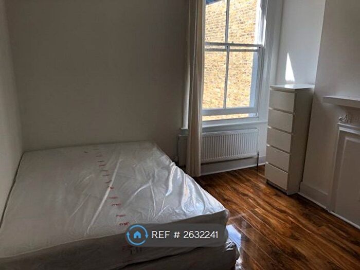 4 Bedroom Flat To Rent In Helix Road, Brixton, Clapham, Herne Hill, Tulse Hill, SW2