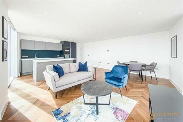 2 Bedroom Flat To Rent In Owen Street, Manchester, M15