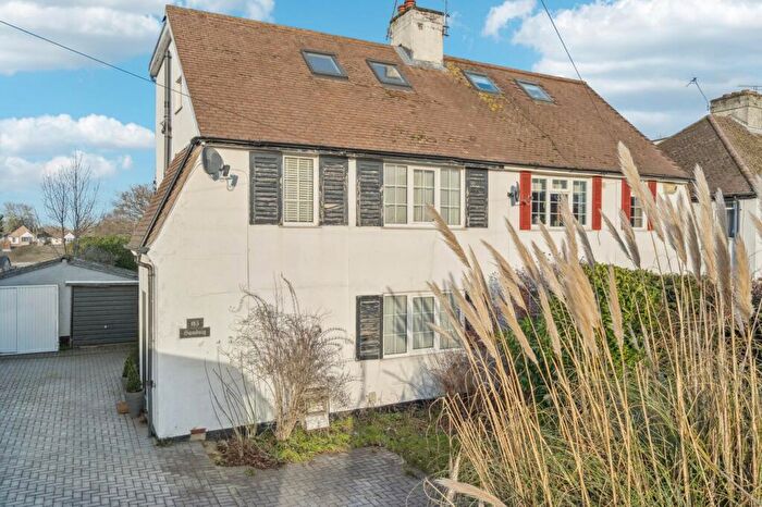 3 Bedroom Semi-Detached House For Sale In The Parkway, Iver, SL0