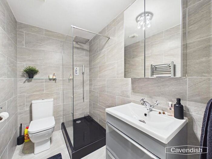 2 Bedroom Flat For Sale In Gawer Park, Chester, CH1