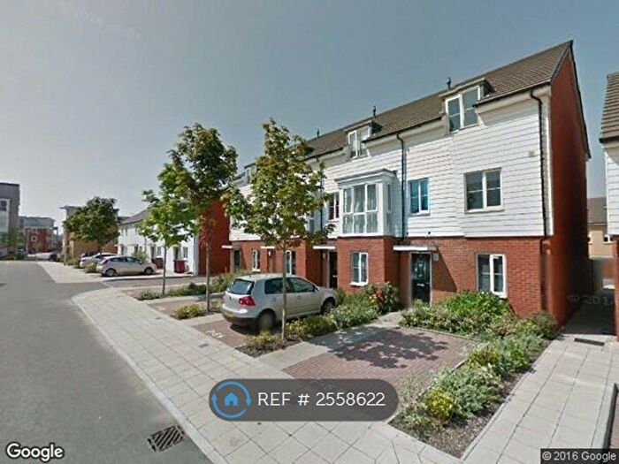 4 Bedroom End Of Terrace House To Rent In St. Agnes Way, Reading, RG2