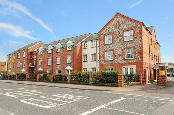 2 Bedroom Retirement Property For Sale In Stockbridge Road, Chichester, PO19