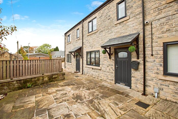 3 Bedroom Terraced House For Sale In Talbot Rise, Halifax, HX2