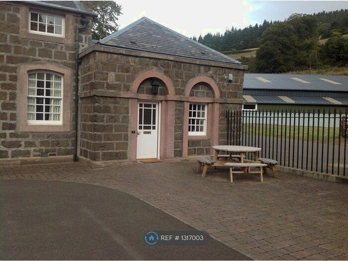 2 Bedroom Semi-Detached House To Rent In Coach House, Perth PH2