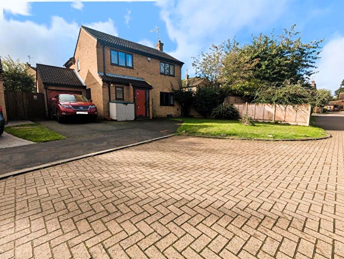 4 Bedroom Detached House For Sale In Brackenwood, Orton Wistow, Peterborough, PE2