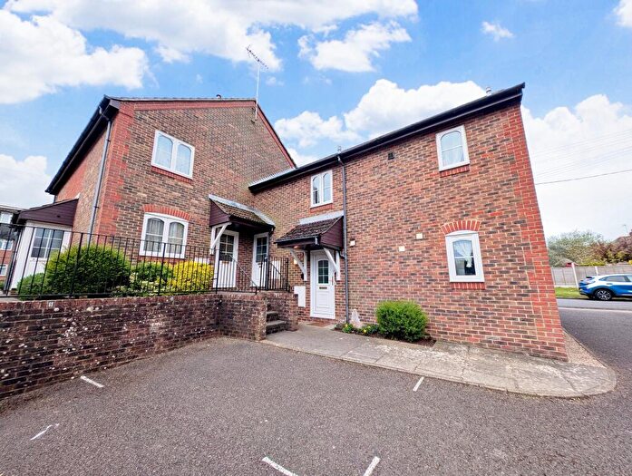 1 Bedroom Flat To Rent In Chichester, PO19