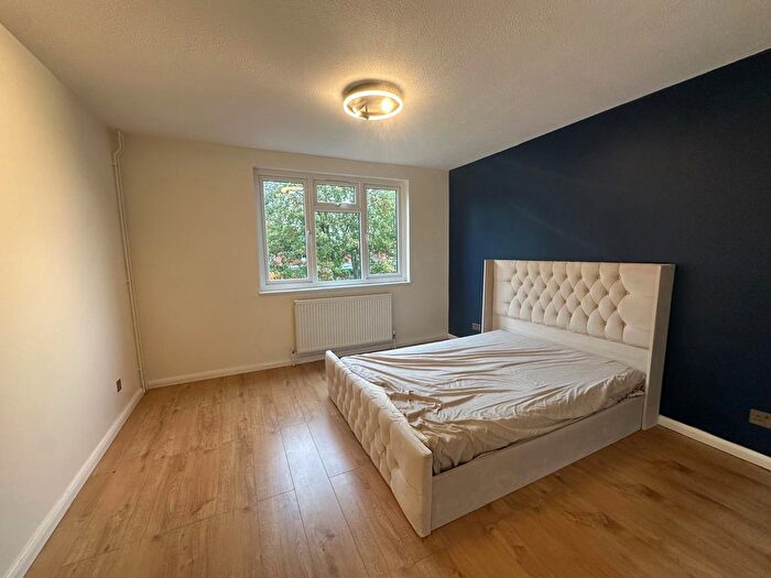 4 Bedroom Flat To Rent In Southweald Drive, Waltham Abbey, EN9