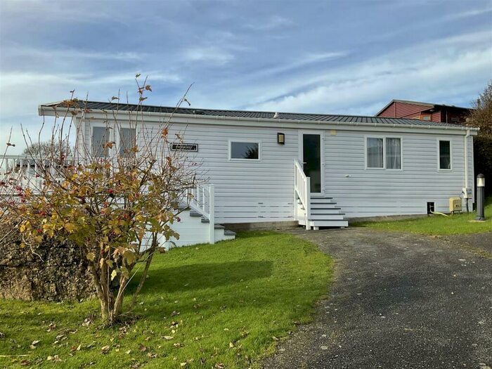 2 Bedroom Chalet For Sale In Glan Gors Park, Lon Bryn Mair, Brynteg, LL78