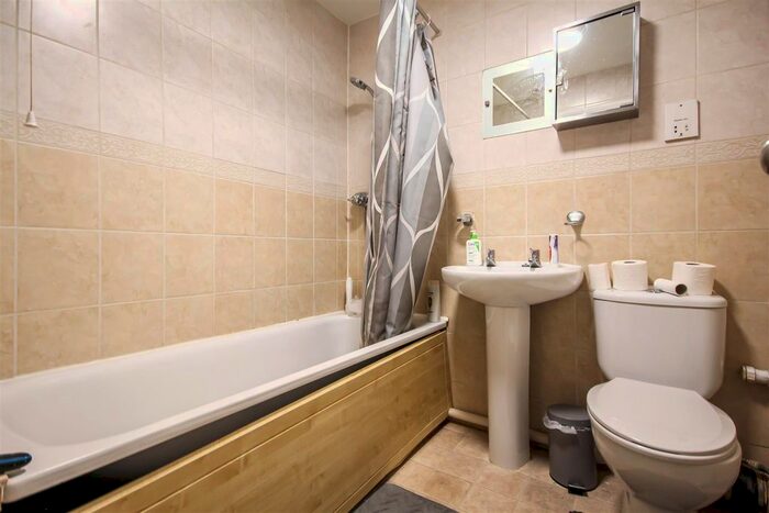 1 Bedroom Flat To Rent In The Priory, London Road, Brighton, BN1