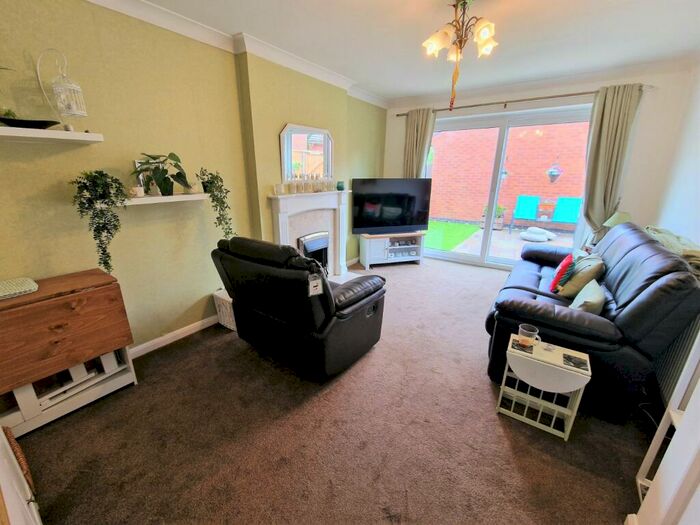 2 Bedroom Bungalow For Sale In The Tea Garden, Bedworth, Warwickshire, CV12